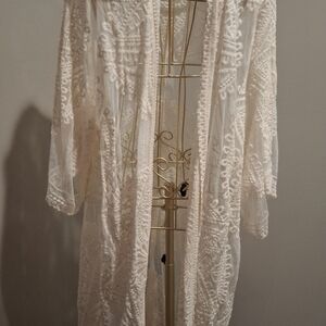 Elegant Cream Lace Kimono